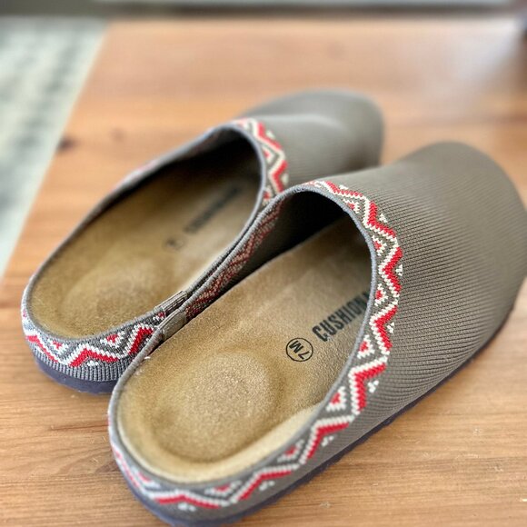 Cushionaire Swiss Knit Tan with Red Fair Isle Molded Footbed Cork Clog - Sz 7M - Picture 3 of 7